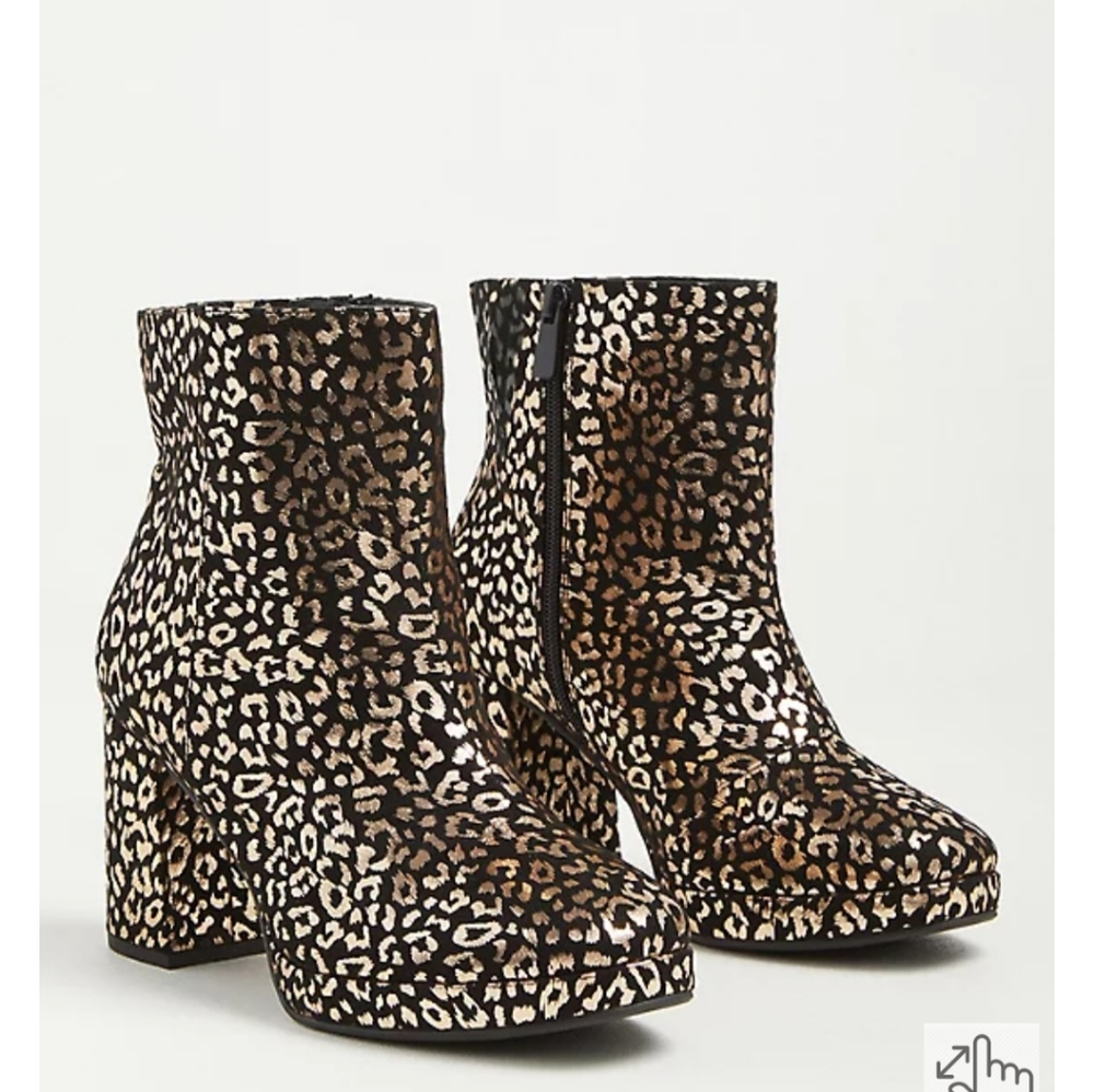TORRID size 9 platform booties, metallic gold leopard